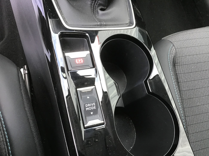 Peugeot 208 PureTech 100 S&S BVM6 Allure Pack