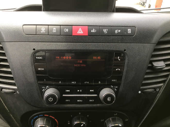 IVECO DAILY CHASSIS CABINE CAB 35 C 14 EMP 3450 QUAD-LEAF BVM6
