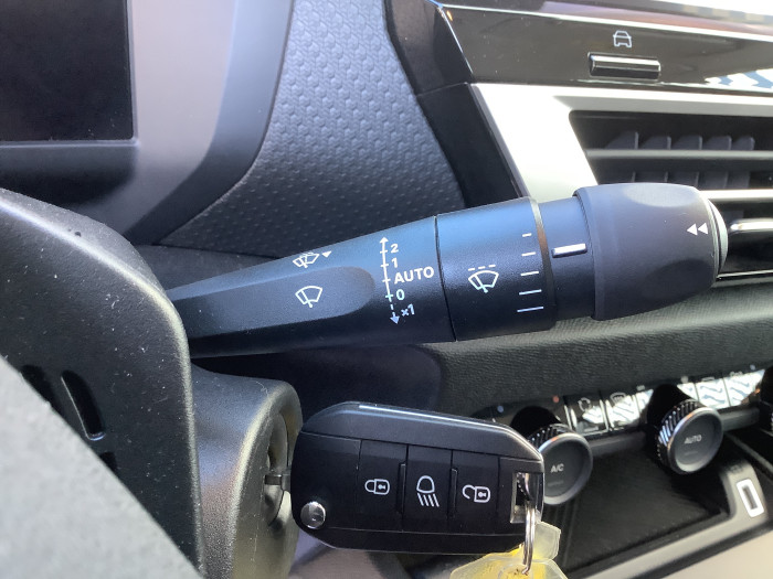 Citroën C4 Hybride 136 e-DCS6 Plus