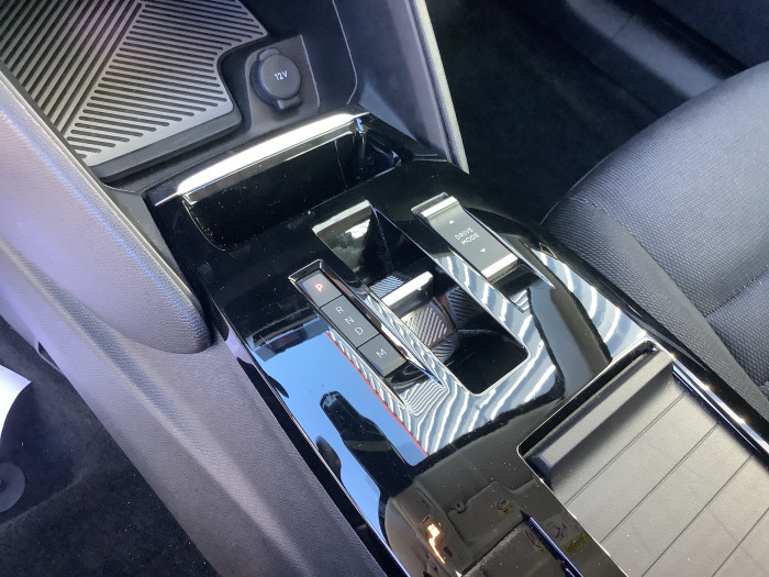 Citroën C4 Hybride 136 e-DCS6 Plus