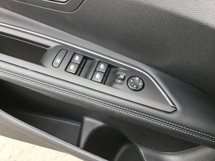 Peugeot 3008 BlueHDi 130ch S&S EAT8 Allure Pack