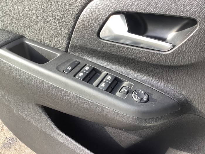 Opel CORSA Nouvelle 1.2 Turbo 100 ch GS