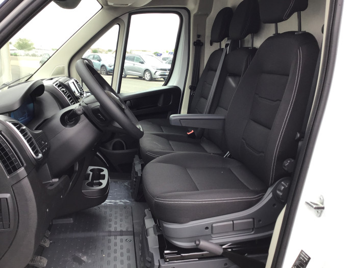 Peugeot BOXER FOURGON Nouveau FGN TOLE 3.3 T L2H2 140 S&S BVM6