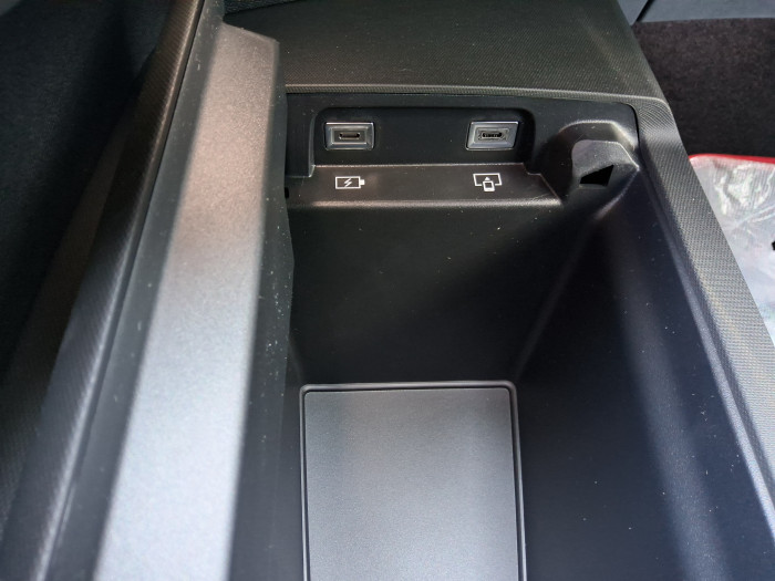 Peugeot 3008 Nouveau Hybrid 145 e-DCS6 GT Exclusive