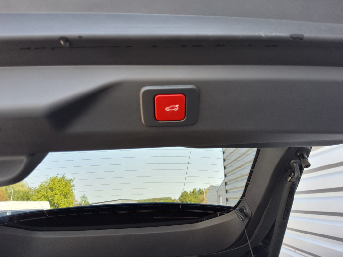 Peugeot 3008 Nouveau Hybrid 145 e-DCS6 GT Exclusive