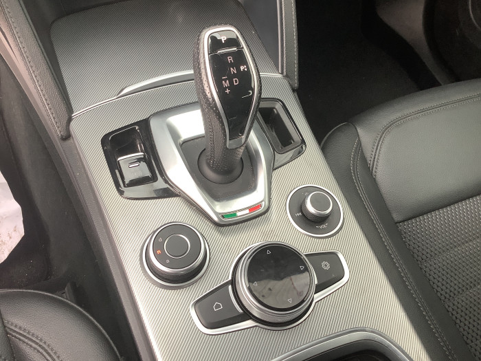 Alfa Romeo STELVIO MY20 2.2 190 ch Q4 AT8 Sprint