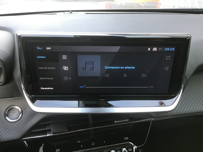 Peugeot 2008 Nouveau PureTech 100 S&S BVM6 Allure