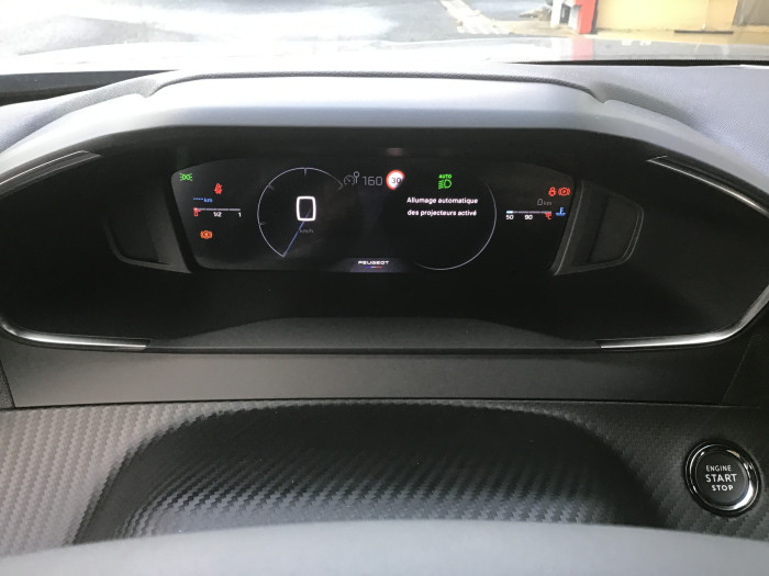 Peugeot 2008 Nouveau PureTech 100 S&S BVM6 Allure