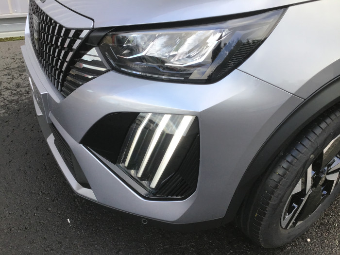 Peugeot 2008 Nouveau PureTech 100 S&S BVM6 Allure