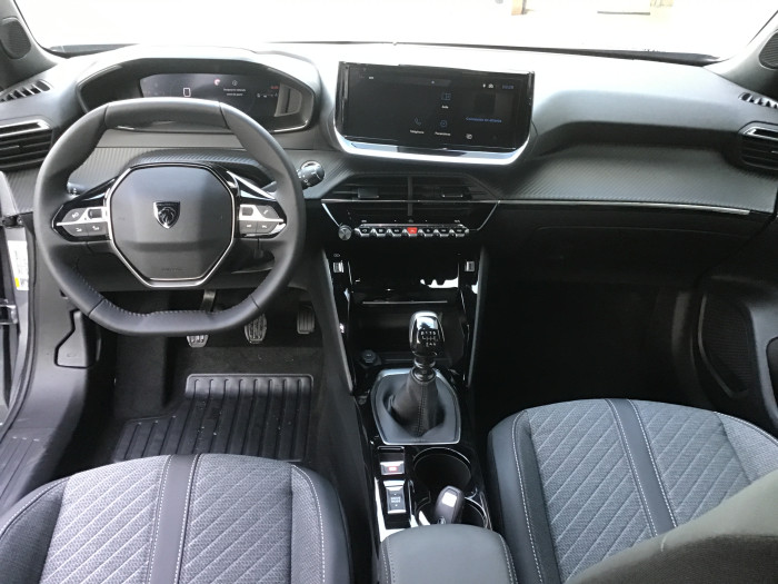 Peugeot 2008 Nouveau PureTech 100 S&S BVM6 Allure