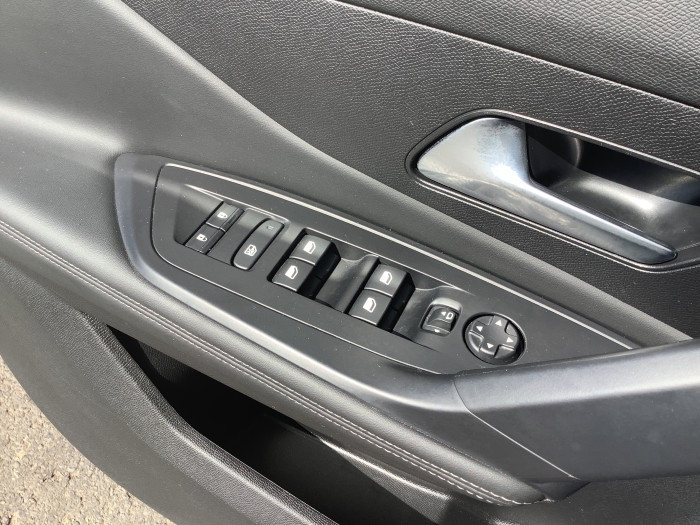 Peugeot 308 SW Hybrid 145 e-DCS6 Allure