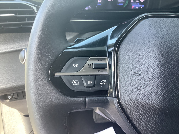 Peugeot 308 SW Hybrid 145 e-DCS6 Allure