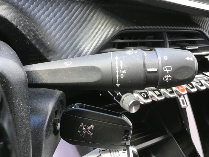 Peugeot 208 PureTech 100 S&S BVM6 Active
