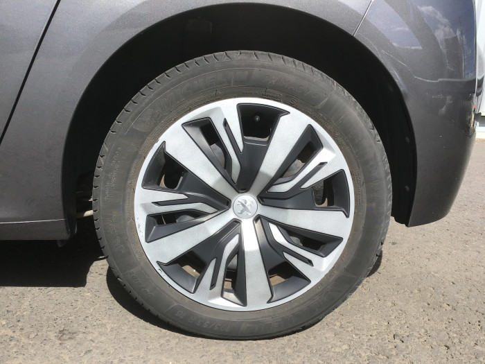 Peugeot 208 PureTech 100 S&S BVM6 Active
