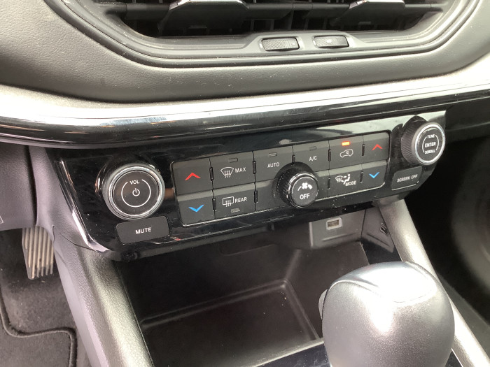 Jeep COMPASS 1.5 Turbo T4 130 ch BVR7 e-Hybrid Summit