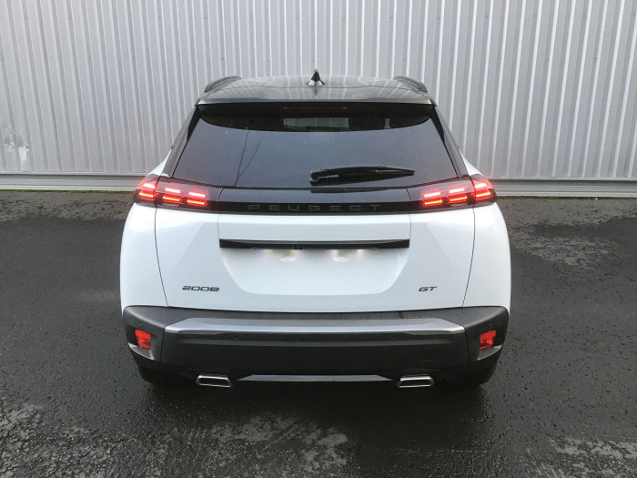 Peugeot 2008 Nouveau PureTech 130 S&S EAT8 GT