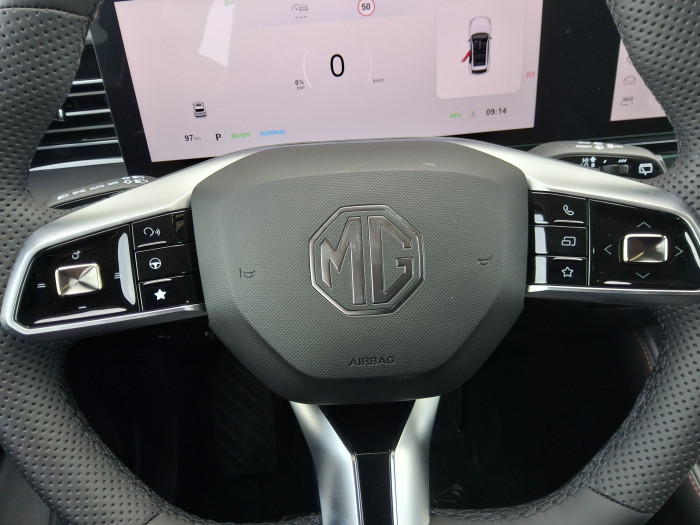 MG EHS Nouveau 1.5 Hybrid+ 224 ch Luxury