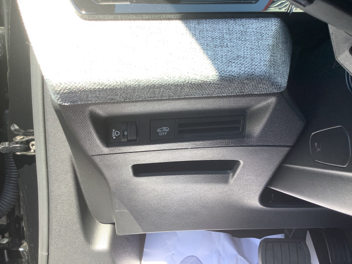 Peugeot 5008 Nouveau Hybrid 136 e-DCS6 Allure