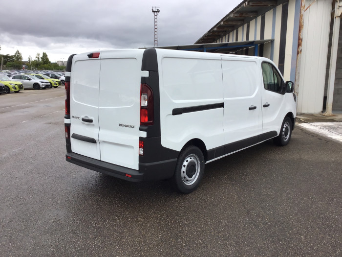 Renault TRAFIC FOURGON Nouveau FGN L2H1 3T BLUE DCI 170 GSR2 ADVANCE