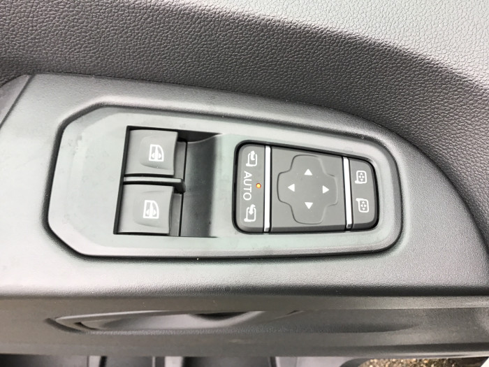 Renault TRAFIC FOURGON Nouveau FGN L2H1 3T BLUE DCI 170 GSR2 ADVANCE