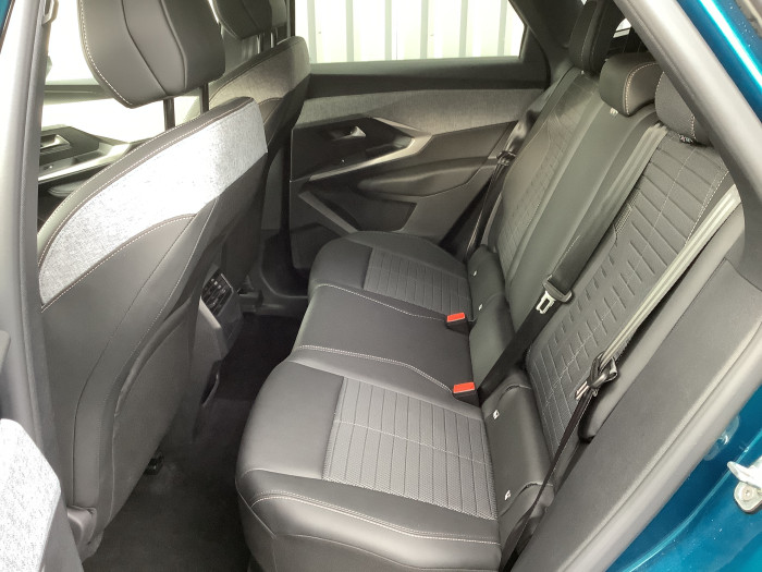 Peugeot 3008 Nouveau Hybrid 145 e-DCS6 Allure