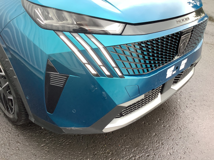 Peugeot 3008 Nouveau Hybrid 145 e-DCS6 Allure