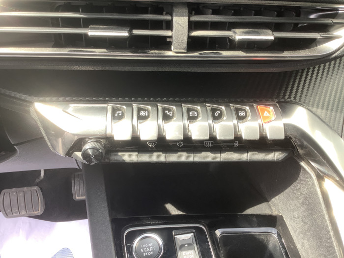 Peugeot 3008 Hybrid 136 e-DCS6 Allure Pack