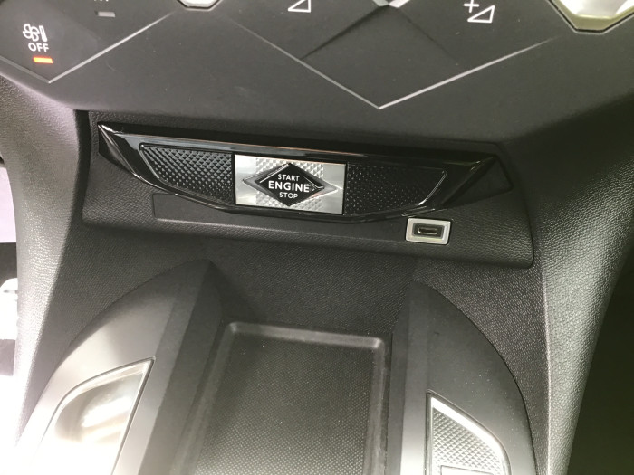 DS DS 3 Nouveau DS3 PureTech 130 EAT8 Performance Line+