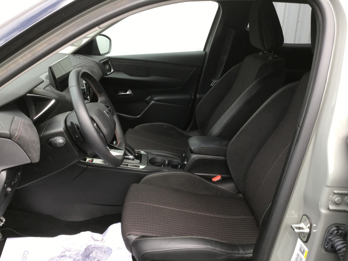 DS DS 3 Nouveau DS3 PureTech 130 EAT8 Performance Line+