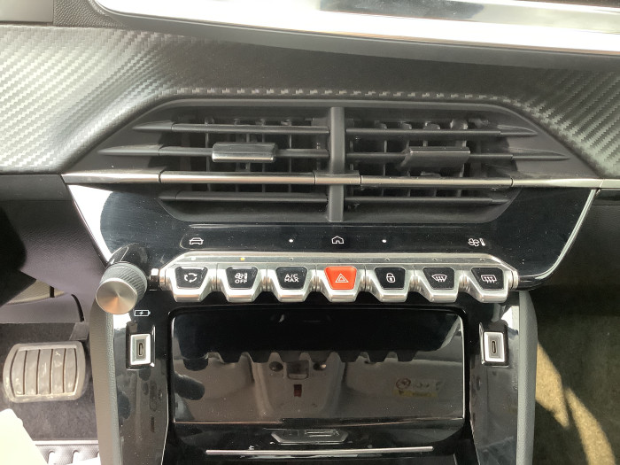 Peugeot 208 Nouvelle Hybrid 100 e-DCS6 Allure