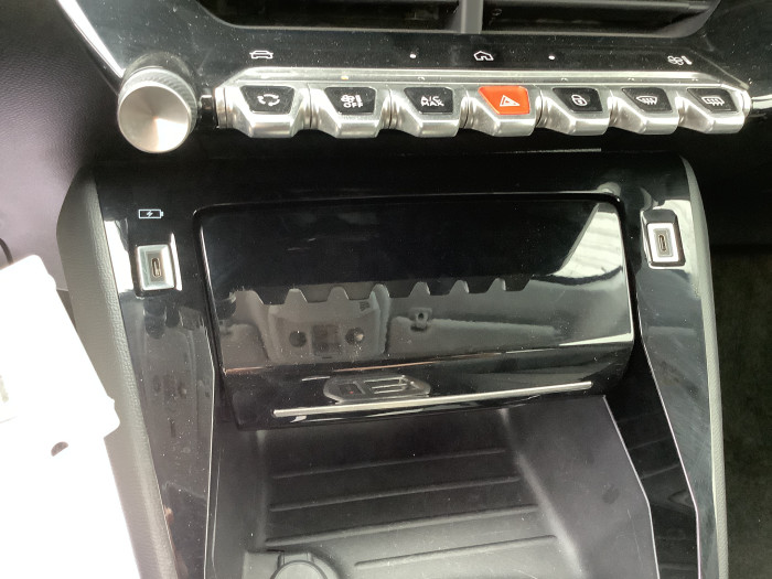 Peugeot 208 Nouvelle Hybrid 100 e-DCS6 Allure