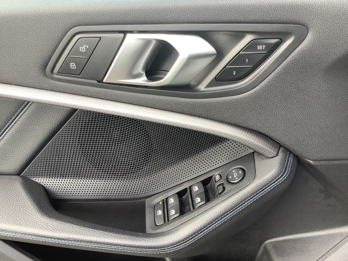 BMW SERIE 1 F40 118d 150 ch BVA8 M Sport