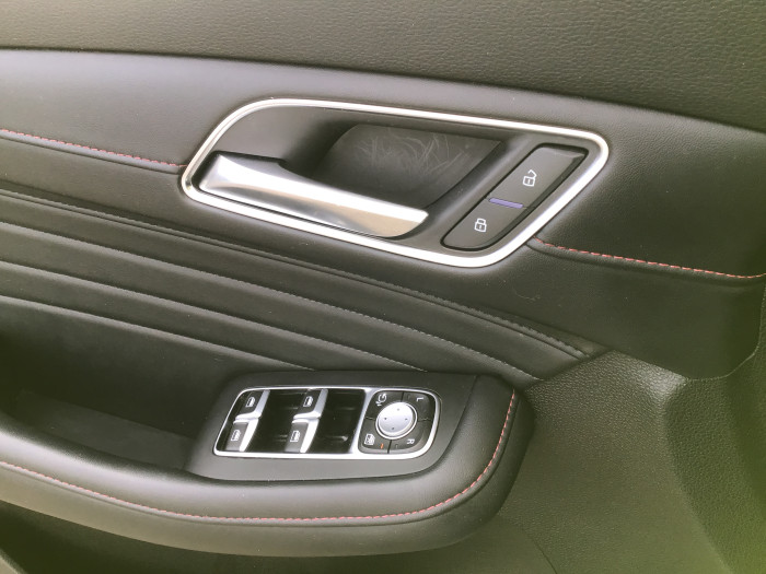 MG Motor EHS 1.5T GDI PHEV Luxury