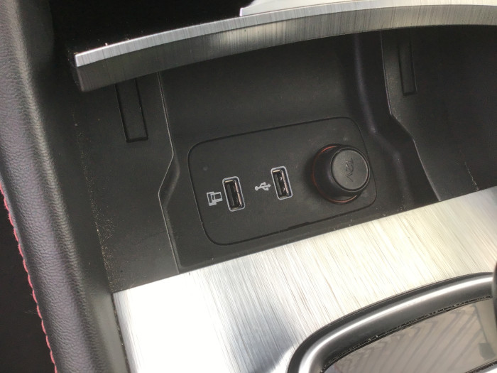 MG Motor EHS 1.5T GDI PHEV Luxury