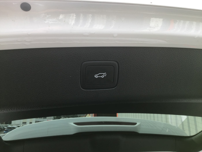 MG Motor EHS 1.5T GDI PHEV Luxury
