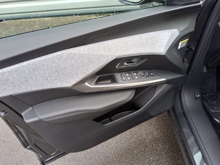 Peugeot 3008 Nouveau Hybrid 145 e-DCS6 Allure