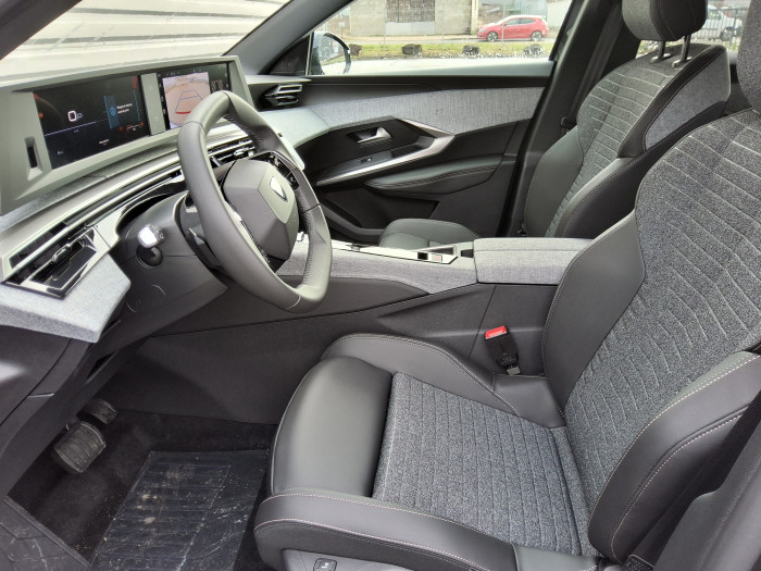 Peugeot 3008 Nouveau Hybrid 145 e-DCS6 Allure