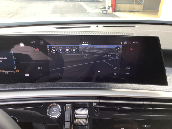 Peugeot 5008 Nouveau Hybrid 145 ch e-DCS6 Allure