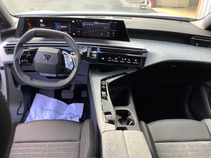 Peugeot 5008 Nouveau Hybrid 145 ch e-DCS6 Allure