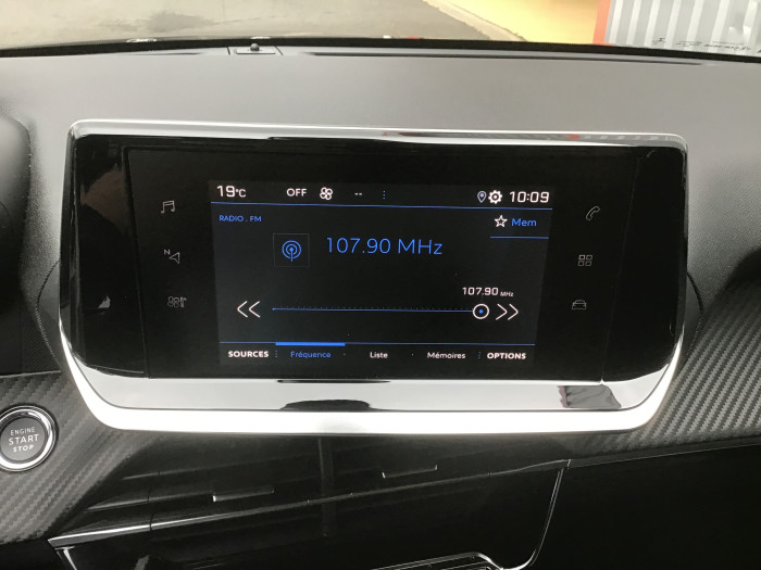 Peugeot 208 PureTech 100 S&S BVM6 Allure