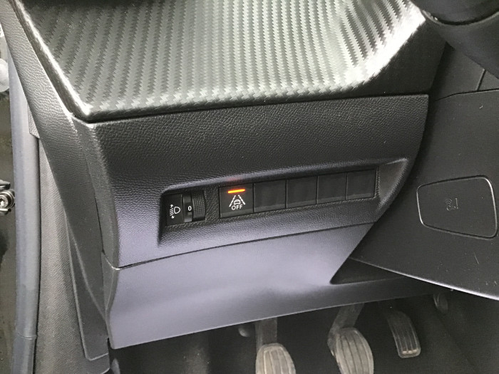 Peugeot 208 PureTech 100 S&S BVM6 Allure