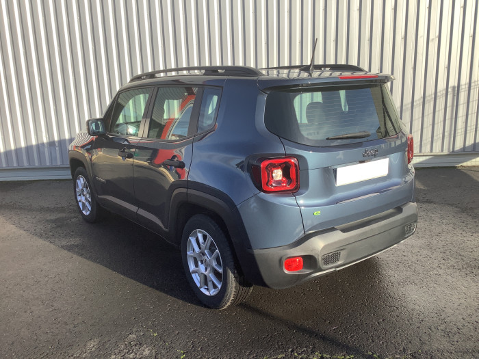 Jeep RENEGADE Nouveau 1.5 Turbo T4 130 ch BVR7 e-Hybrid Altitude