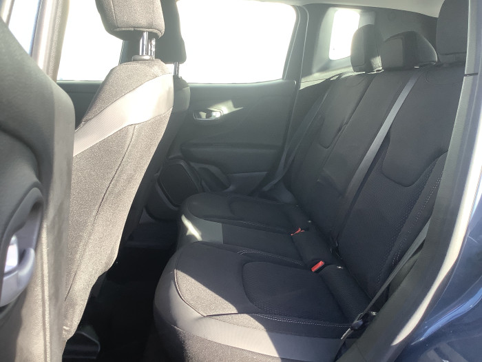 Jeep RENEGADE Nouveau 1.5 Turbo T4 130 ch BVR7 e-Hybrid Altitude