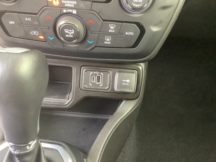 Jeep RENEGADE Nouveau 1.5 Turbo T4 130 ch BVR7 e-Hybrid Altitude