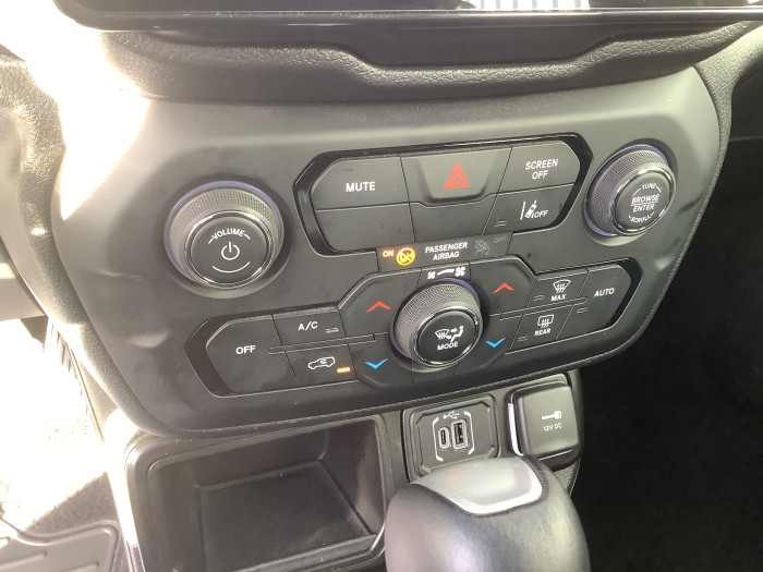 Jeep RENEGADE Nouveau 1.5 Turbo T4 130 ch BVR7 e-Hybrid Altitude