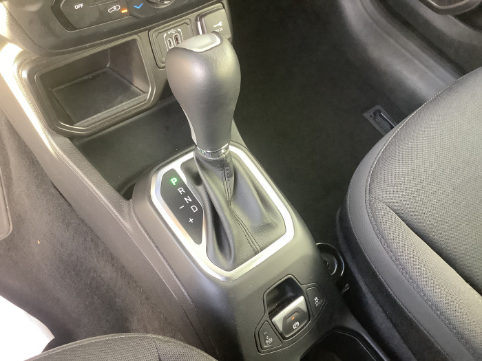 Jeep RENEGADE Nouveau 1.5 Turbo T4 130 ch BVR7 e-Hybrid Altitude
