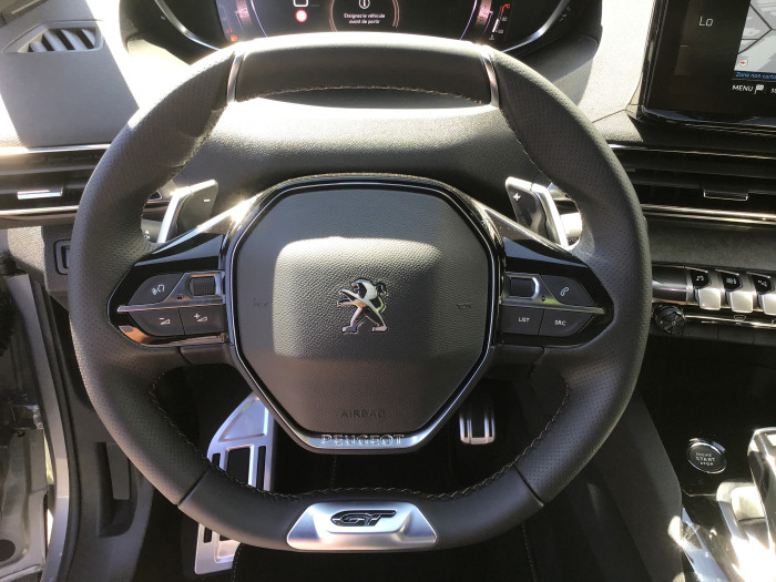 Peugeot 3008 Puretech 130ch S&S EAT8 GT