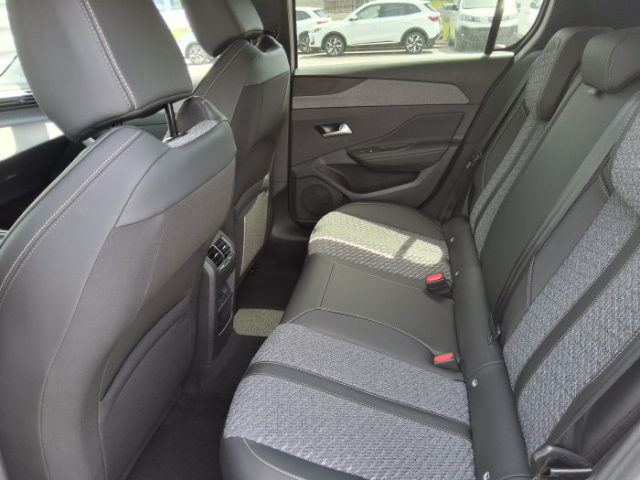 Peugeot 308 DIESEL Nouvelle BlueHDi 130ch S&S EAT8 Allure
