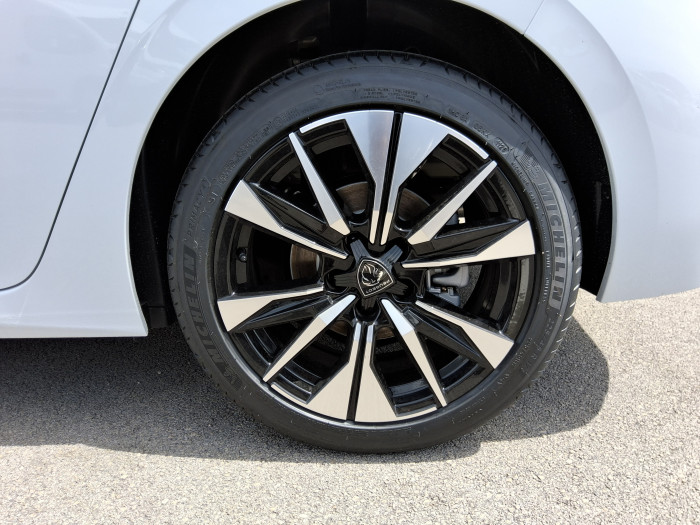 Peugeot 308 DIESEL Nouvelle BlueHDi 130ch S&S EAT8 Allure