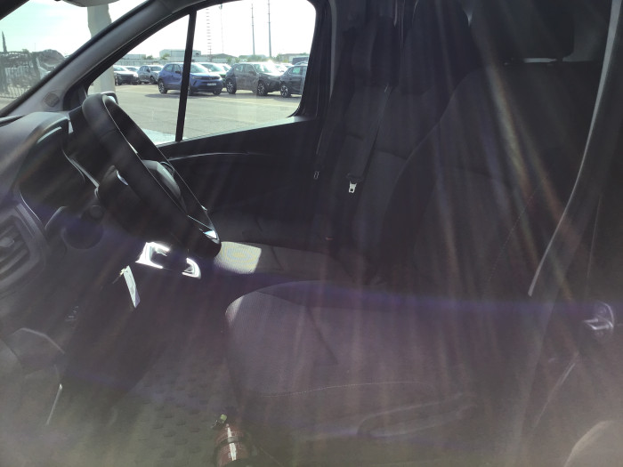 Renault TRAFIC FOURGON Nouveau FGN L1H1 3T BLUE DCI 150 GSR2 ADVANCE